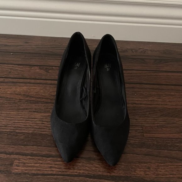 H&M Black Faux Suede Heels (3") - Picture 5 of 5